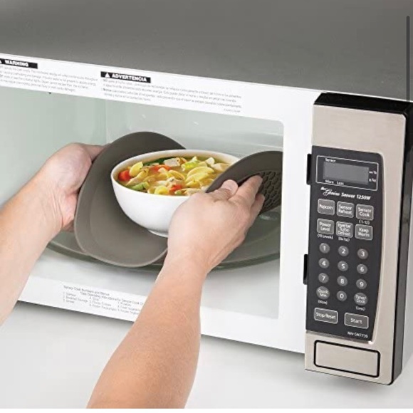 Prep Solutions 100% Silicone Heat Resistant Multifunctional Mat, 12" Diameter. - Picture 2 of 8